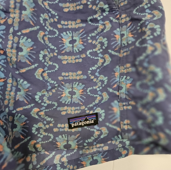 Patagonia Women's Baggies Shorts 5"  (Sunshine Dye Current Blue) - Picture 4 of 6